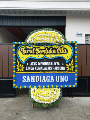 Papan Bunga Duka di Pasar